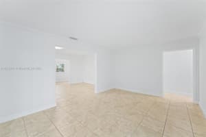 10321 SW 37th St, Miami, FL 33165, Sold 12/04/24