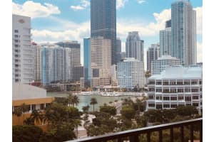 520 Brickell Key Dr, Miami, FL 33131, Sold 12/06/24