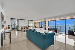 1800 NE 114th St APT 1404, Miami, FL 33181, Sold 01/23/25