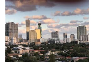 900 SW 8th St APT 1403, Miami, FL 33130, Sold 05/22/25
