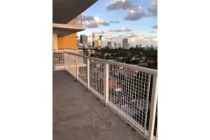 900 SW 8th St APT 1403, Miami, FL 33130, Sold 05/22/25