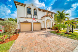 15383 SW 176th Terr, Miami, FL 33187, Sold 08/28/24