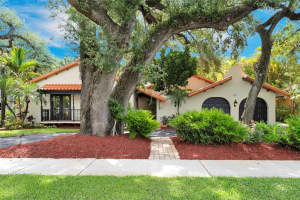 3771 N Park Rd, Hollywood, FL 33021, Sold 10/31/24