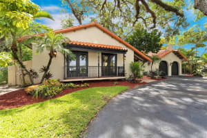 3771 N Park Rd, Hollywood, FL 33021, Sold 10/31/24
