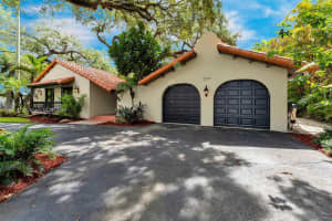 3771 N Park Rd, Hollywood, FL 33021, Sold 10/31/24