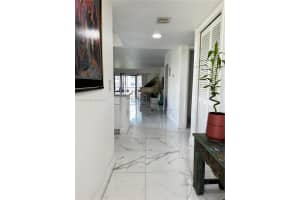 150 Lakeview Dr APT 201, Weston, FL 33326, - MLS#A11612805