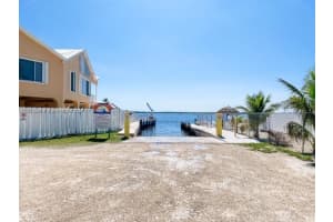 212 2nd St, Key Largo, FL 33037, Sold 09/16/24