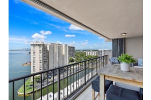 1800 NE 114th St APT 2004, Miami, FL 33181, Sold 12/18/24