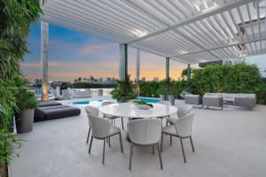 222 S Coconut Ln, Miami Beach, FL 33139, Sold 09/12/24