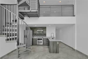 421 Meridian Ave APT 16, Miami Beach, FL 33139, - MLS#A11612949