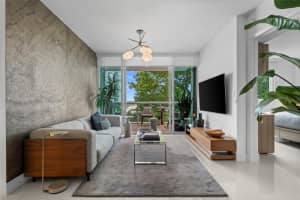 1871 NW S River Dr, Miami, FL 33125, Sold 09/24/24