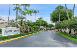 10252 NW 52nd Ln, Doral, FL 33178, Sold 12/27/24