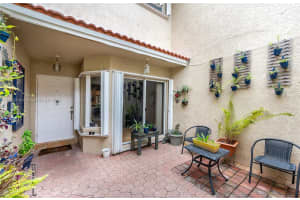 10252 NW 52nd Ln, Doral, FL 33178, Sold 12/27/24