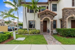 3203 SE 7th St, Homestead, FL 33033, Sold 09/13/24