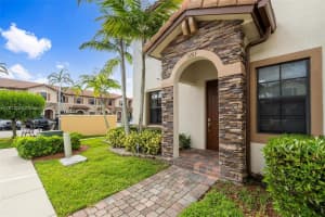 3203 SE 7th St, Homestead, FL 33033, Sold 09/13/24