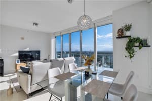 79 SW 12th St, Miami, FL 33130, Sold 09/03/24