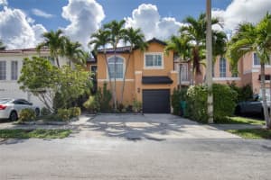8691 SW 161st Ave, Miami, FL 33193, Sold 09/04/24