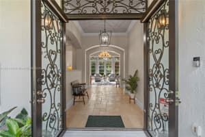 7277 SW 53rd Ct, Miami, FL 33143, Sold 08/20/24