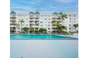 484 NW 165th St, Miami, FL 33169, Sold 09/03/24