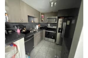 484 NW 165th St, Miami, FL 33169, Sold 09/03/24