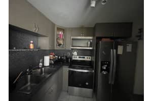484 NW 165th St, Miami, FL 33169, Sold 09/03/24
