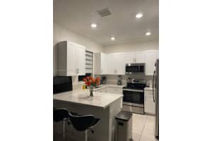 33 W 33rd St, Hialeah, FL 33012, Sold 01/17/25