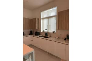 4339 NW 80th Ct, Doral, FL 33166, Sold 04/04/25