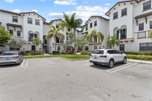 10630 NW 88th St Apt 108, Doral, FL 33178, Sold 10/25/24