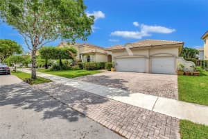 1916 SE 21st Ct, Homestead, FL 33035, Sold 09/19/24