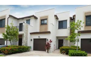 20428 Ne 2nd Ct, Miami