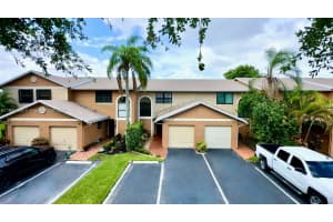 10584 NW 6th St, Pembroke Pines, FL 33026, Sold 09/24/24