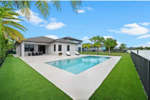 8892 NW 160th Terrace, Miami Lakes, FL 33016, Sold 08/28/24