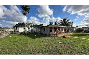 10000 SW 43rd St, Miami, FL 33165, Sold 10/25/24