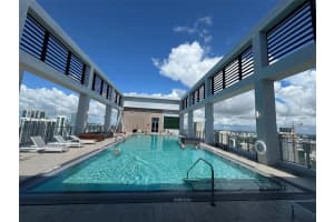 151 SE 1st St, Miami, FL 33131, Sold 09/17/24