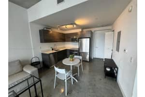 151 SE 1st St, Miami, FL 33131, Sold 09/17/24