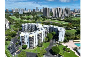 20500 W Country Club Dr APT 212, Aventura, FL 33180, Sold 03/10/25