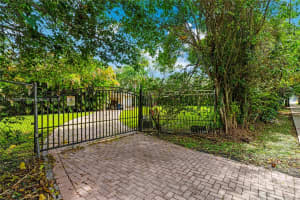 7850 SW 112th St, Pinecrest, FL 33156, Sold 05/12/25