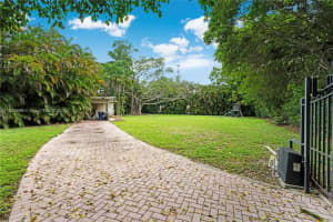 7850 SW 112th St, Pinecrest, FL 33156, Sold 05/12/25