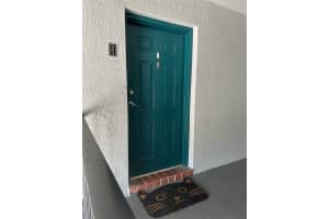 7130 NW 179th St, Hialeah, FL 33015, Sold 07/16/24