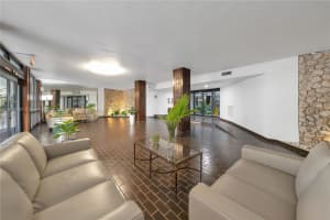 13953 Kendale Lakes Cir #809b, Miami, FL 33183, Sold 10/01/24