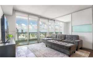 92 SW 3rd St APT 4804, Miami, FL 33130, Sold 10/12/24