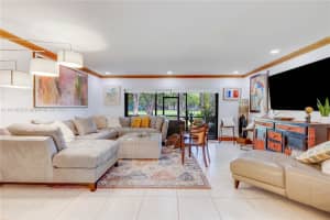 3560 Estepona Ave, Doral, FL 33178, Sold 09/24/24