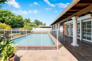 630 W 72nd Pl, Hialeah, FL 33014, Sold 10/17/24