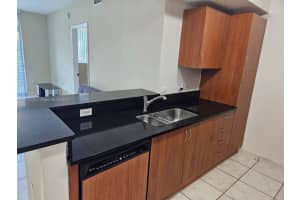 2775 Ne Ne 187th St 323, Aventura