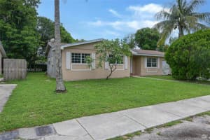 160 NE 174th St, North Miami Beach, FL 33162, Sold 11/15/24