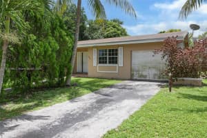 160 NE 174th St, North Miami Beach, FL 33162, Sold 11/15/24