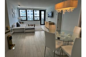 5225 Collins Ave APT 817, Miami Beach, FL 33140, Sold 12/03/24