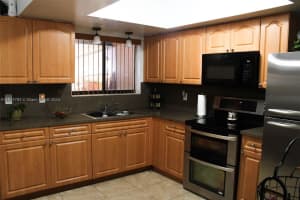 8430 NW 8th St, Miami, FL 33126, Sold 11/18/24