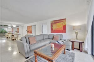 900 NE 195th St APT 217, Miami, FL 33179, Sold 12/30/24