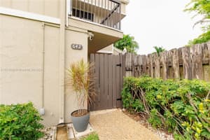 642 Commodore Dr, Plantation, FL 33325, Sold 09/05/24